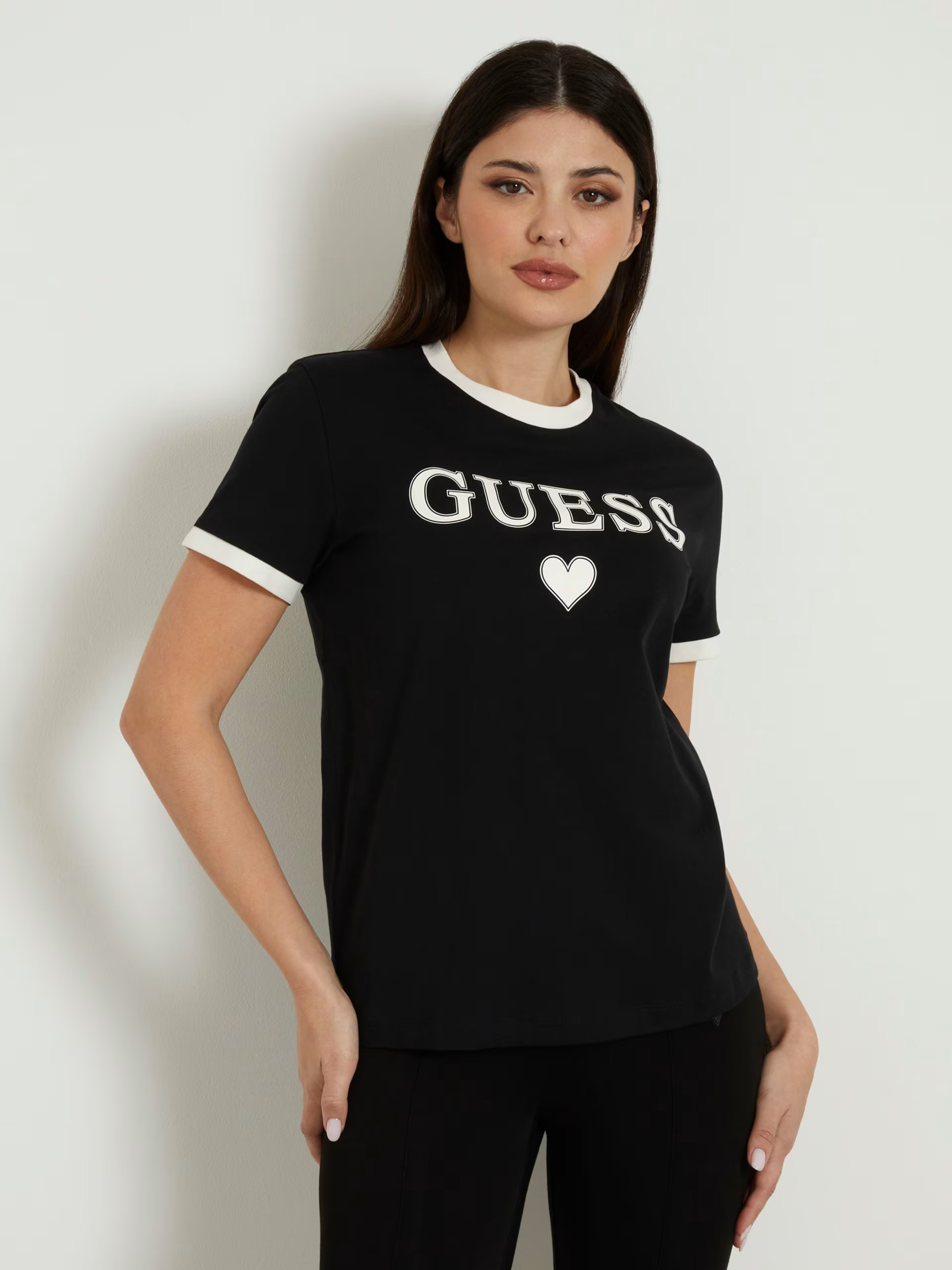 V4RI04K8FQ4-JBLK T-shirt with front logo GUESS - Image 1