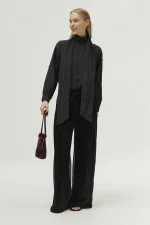 Μαύρο παντελόνι με παγιέτες COMPANIA FANTASTICA - Image 3