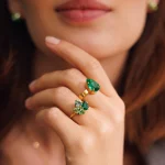Mini Drop Ring / Majestic Green CAROLINE SVEDBOM - Image 2