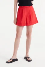 Κόκκινο σορτς με κουμπί COMPANIA FANTASTICA SS25 - Image 4