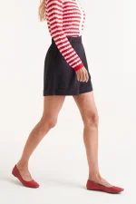 Μαύρο σορτς με κουμπί COMPANIA FANTASTICA SS25 - Image 6