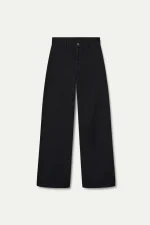 Μαύρο τζιν με κέντημα φράουλας COMPANIA FANTASTICA FW25-26 - Image 2