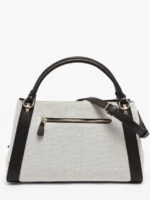 Karnilla Girlfriend Shoulder Bag Natural/Black GUESS SS26 - Image 3